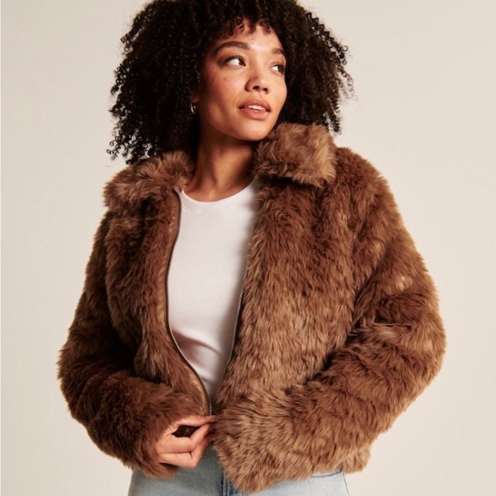 Womens Abercrombie & Fitch Faux Fur Jacket